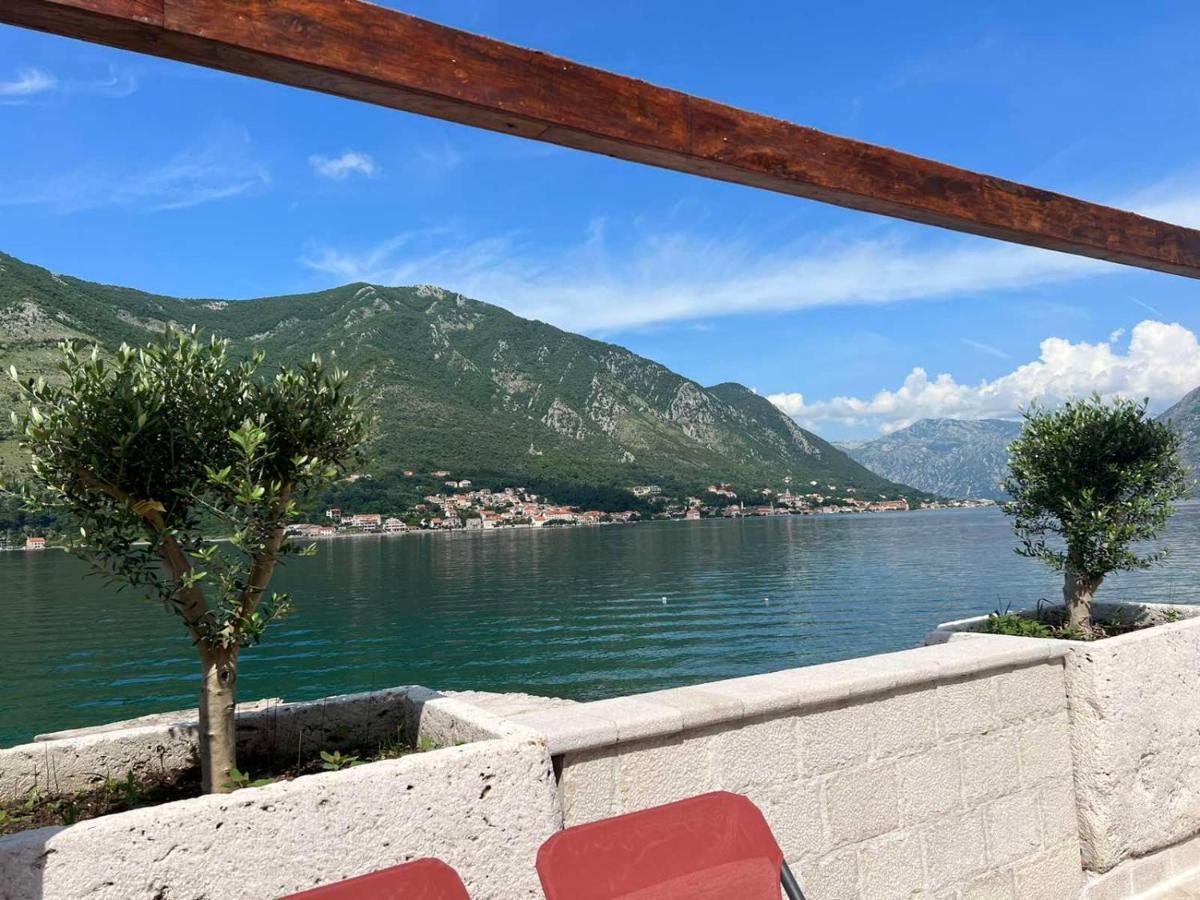 Appartement Sea Front 171 à Kotor Extérieur photo