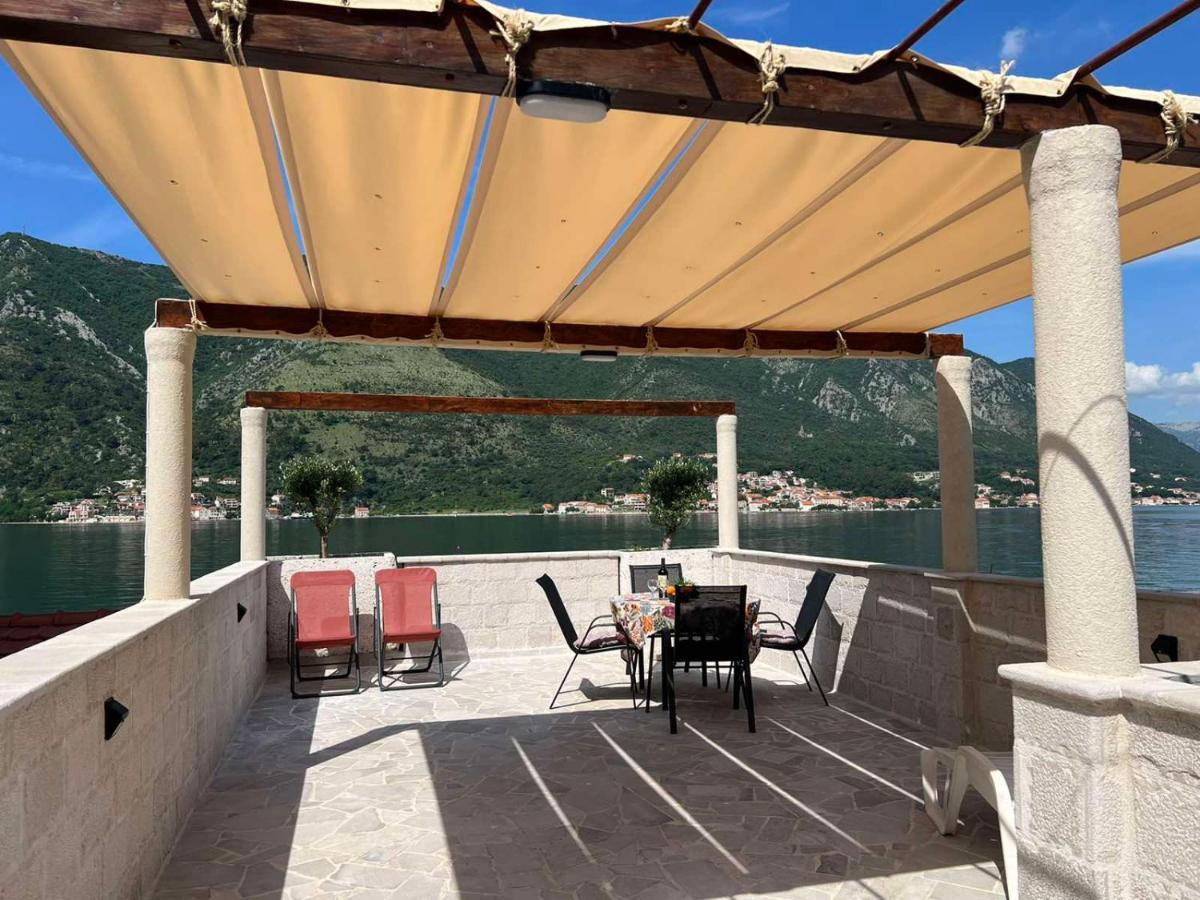 Appartement Sea Front 171 à Kotor Extérieur photo