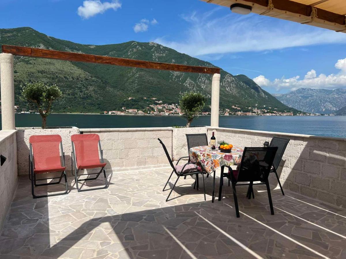 Appartement Sea Front 171 à Kotor Extérieur photo
